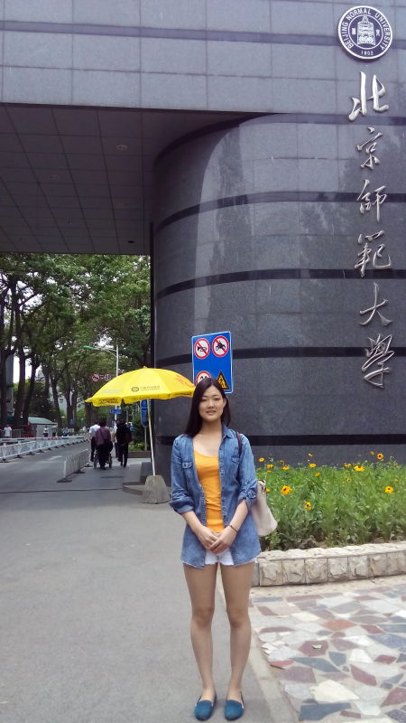 2015年9月，长谷部加穗如愿成为了北京师范大学的中国留学生。.jpg
