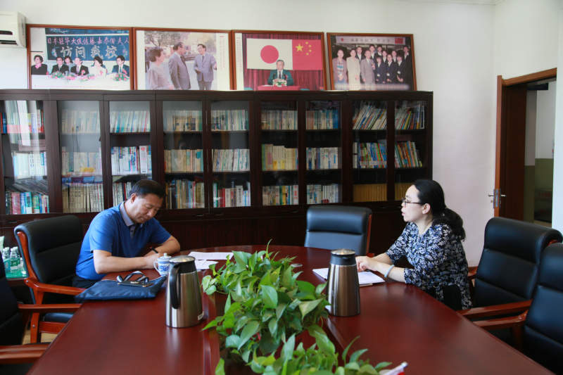 1528420350104075187.jpg 3.访谈_1.jpg