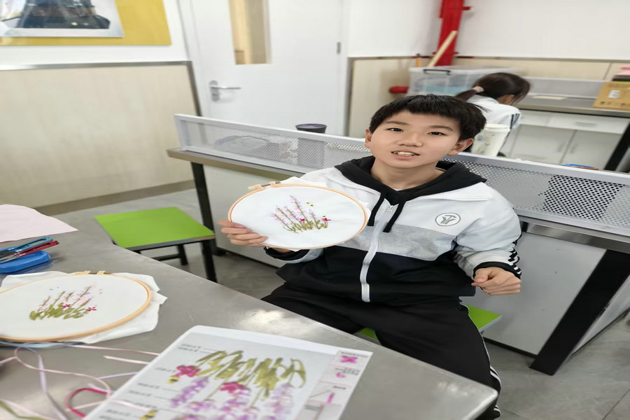 1776127886295080817.jpg 1776127886295080817.jpg